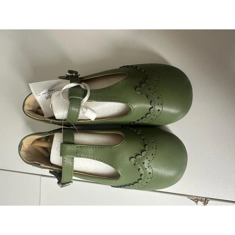 Thee Bron Mary Jane Shoes Kids Size 8 Green New Wide Fit Scalloped T-Strap